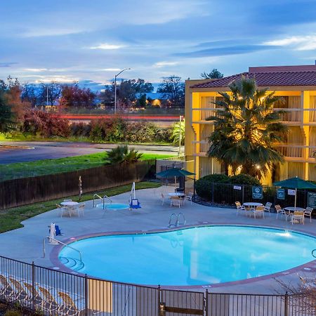 La Quinta By Wyndham Redding Hotel Bagian luar foto