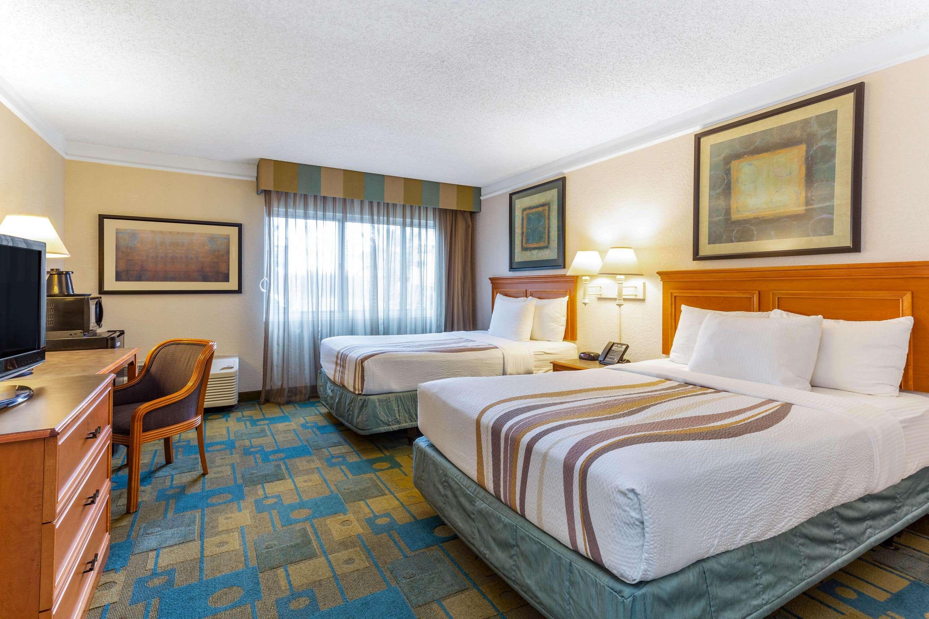 La Quinta By Wyndham Redding Hotel Bagian luar foto
