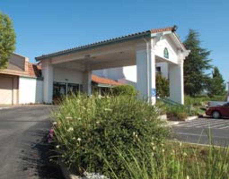 La Quinta By Wyndham Redding Hotel Bagian luar foto